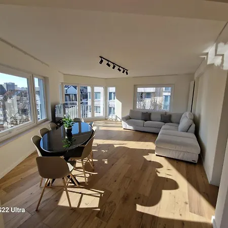 Luxury Renovated 3 *