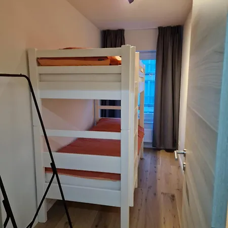 Orchidee 3 Apartment *